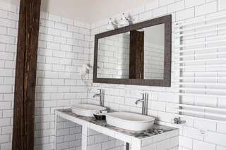 Отель HOTEL N°10 Львов Апартаменты-5