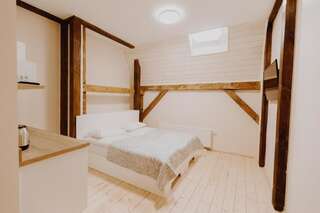 Отель HOTEL N°10 Львов Стандартный двухместный номер с 1 кроватью или 2 отдельными кроватями-1