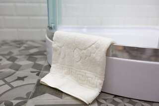 Отель HOTEL N°10 Львов Стандартный двухместный номер с 1 кроватью или 2 отдельными кроватями-9