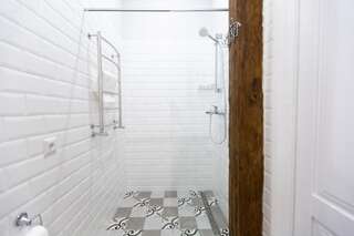 Отель HOTEL N°10 Львов Стандартный двухместный номер с 1 кроватью или 2 отдельными кроватями-11